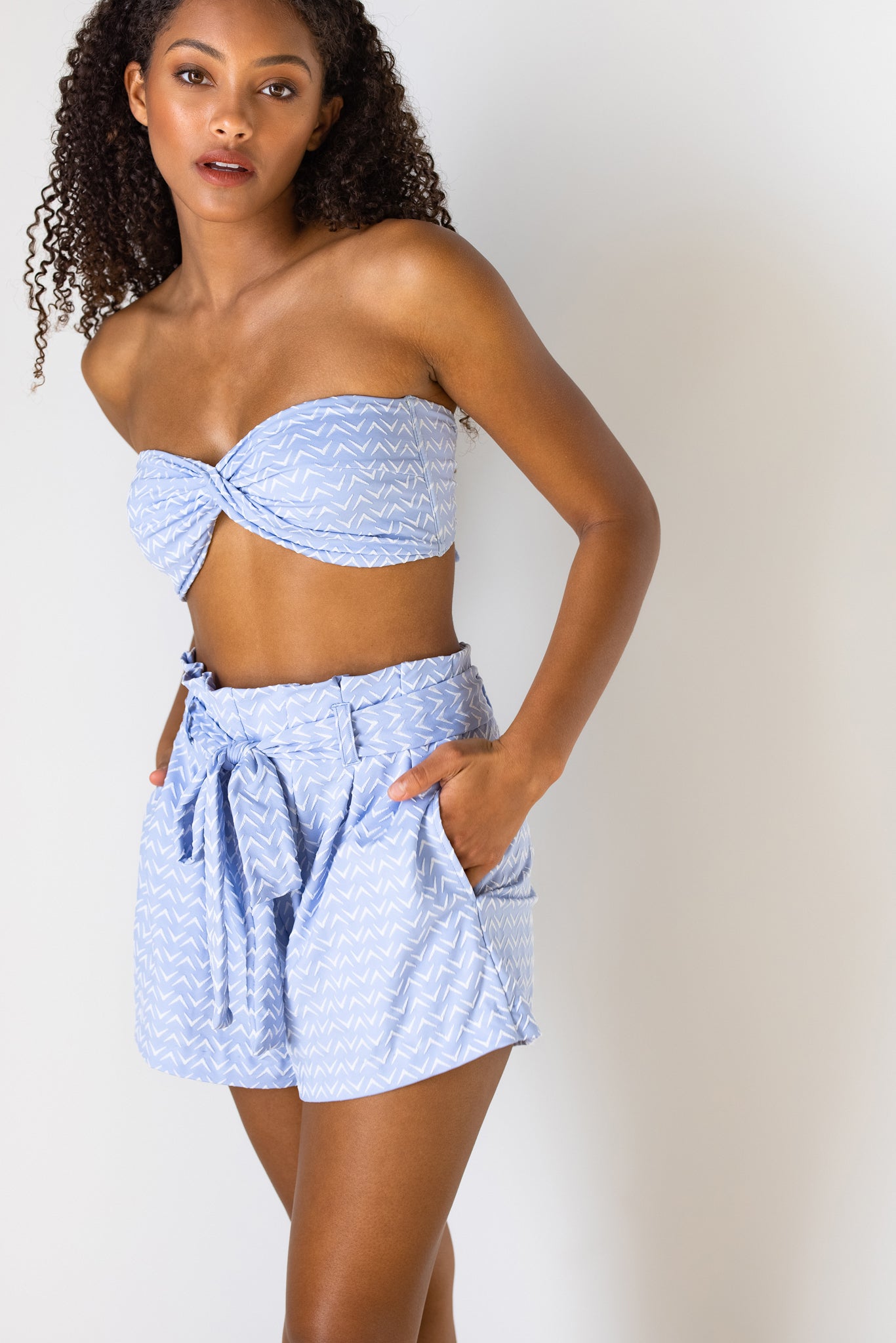 Etta Shorts - Azul Arrow